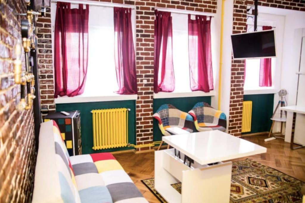 Studio Steampunk In Centru Appartamento *
