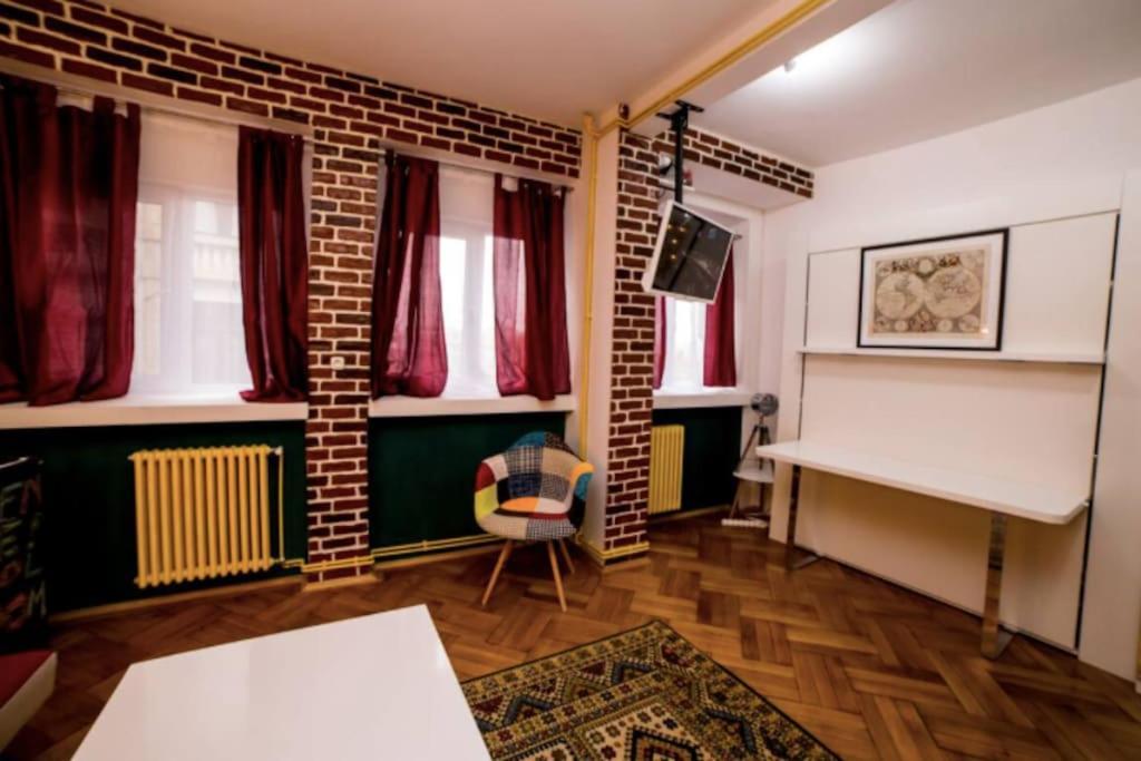 Studio Steampunk In Centru Appartamento *